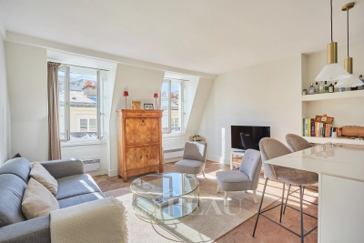 Appartement à vendre à PARIS 6EME Sainte-Marguerite - 2 pièces - 45 m² 
