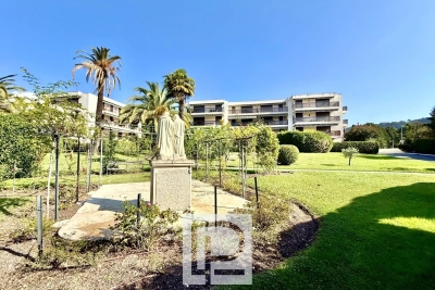 Appartement à vendre à CANNES Gorbio - 3 pièces - 84 m² 
