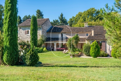 Maison à vendre à PLAN-D'ORGON Mathurin-Timone - 9 pièces - 430 m² 