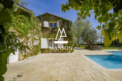 Maison à vendre à ST-LOUBES  - 8 pièces - 280 m² 