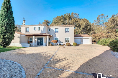 Maison à vendre à ST-SULPICE-ET-CAMEYRAC  - 9 pièces - 243 m² 