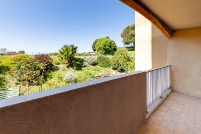 Appartement à vendre à NICE Tenao Inferieur - 3 pièces - 66 m² 