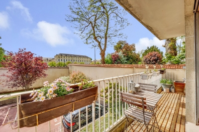 Appartement à vendre à VERSAILLES  - 5 pièces - 111 m² 