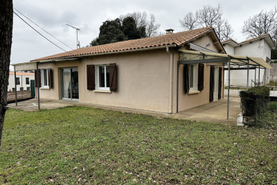 Maison à vendre à MESCHERS SUR GIRONDE Port-d'Envaux - 6 pièces - 75 m² 