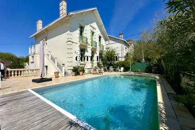 Maison &agrave; vendre &agrave; ROYAN  - 9 pi&egrave;ces - 232 m&sup2; 