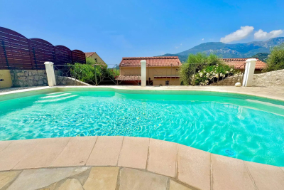 Maison à vendre à MENTON Vallee de Gorbio - 4 pièces - 115 m² 