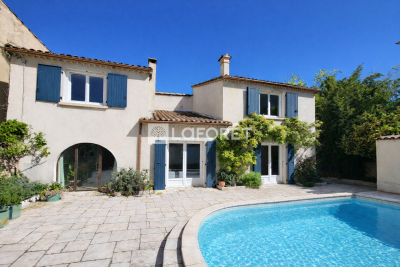 Maison &agrave; vendre &agrave; L'ISLE-SUR-LA-SORGUE  - 7 pi&egrave;ces - 178 m&sup2; 