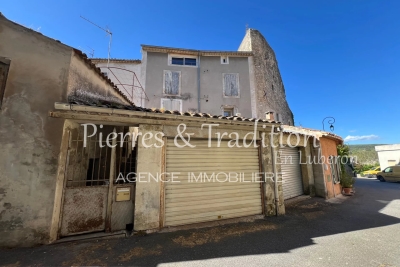 Maison à vendre à CERESTE  - 7 pièces - 195 m² 