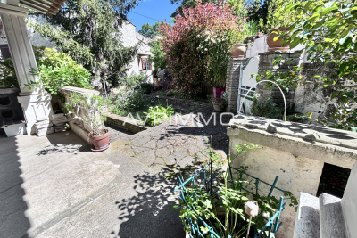 Maison &agrave; vendre &agrave; ST-CYR-SUR-MER  - 6 pi&egrave;ces - 180 m&sup2; 
