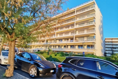 Appartement à vendre à ROQUEBRUNE-CAP-MARTIN Saint-Sylvestre - 2 pièces - 56 m² 