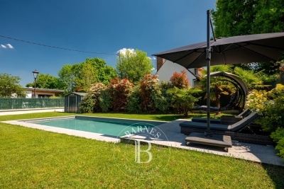 House for sale in RUEIL MALMAISON Pasteur - 5 rooms - 169 m² 