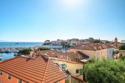 Appartement à vendre à ST-JEAN-CAP-FERRAT Sainte-Rosalie-Arbre Inferieur - 3 pièces - 55 m² 
