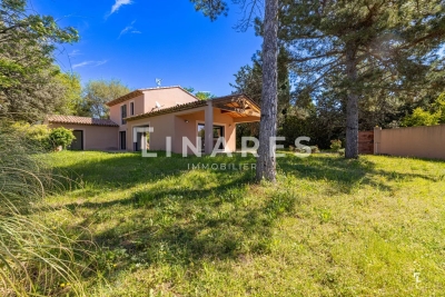 Maison à vendre à AIX-EN-PROVENCE Charleval - 5 pièces - 185 m² 
