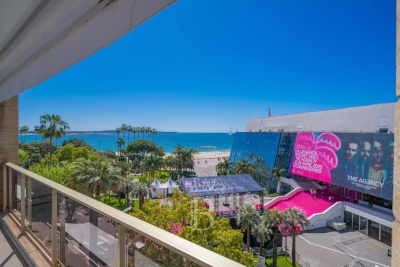 Apartment for sale in CANNES  - 2 rooms - 53 m&sup2; 