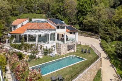 House for sale in MAGAGNOSC  - 6 rooms - 214 m&sup2; 