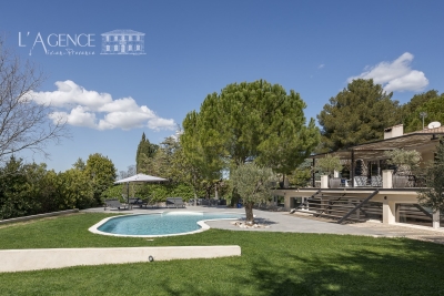 Maison &agrave; vendre &agrave; AIX-EN-PROVENCE  - 6 pi&egrave;ces - 270 m&sup2; 
