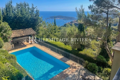 Maison à vendre à EZE  - 7 pièces - 236 m² 