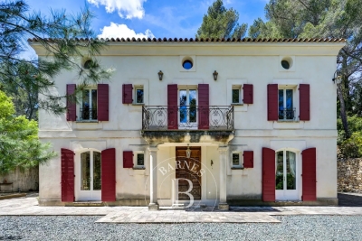 Maison &agrave; vendre &agrave; AIX-EN-PROVENCE Extension Ouest partie nord - 7 pi&egrave;ces - 290 m&sup2; 