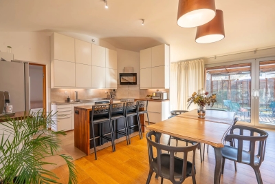 Maison &agrave; vendre &agrave; VEIGY-FONCENEX  - 8 pi&egrave;ces - 238 m&sup2; 