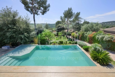 Maison à vendre à BIOT La Badine - 5 pièces - 198 m² 
