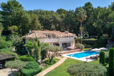 Maison à vendre à MOUGINS Les Colles-Camp Lauvas-Font de l'Orme  - 320 m² 