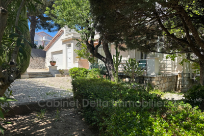 Appartement &agrave; louer &agrave; SANARY-SUR-MER  - 3 pi&egrave;ces - 81 m&sup2; 