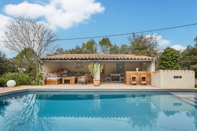 Maison &agrave; vendre &agrave; ROGNES  - 6 pi&egrave;ces - 252 m&sup2; 