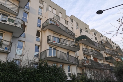 Appartement à vendre à PARIS 18EME Combat 2 - 4 pièces - 79 m² 