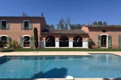 Maison &agrave; vendre &agrave; GRIMAUD   - 242 m&sup2; 