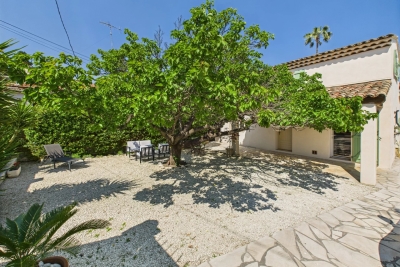 Maison à vendre à ANTIBES  - 4 pièces - 100 m² 