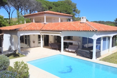 Maison à vendre à ST-RAPHAËL Peyron-Saint Sebastien - 5 pièces - 165 m² 