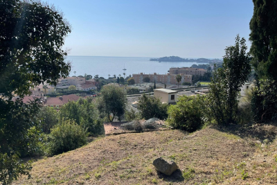 Building plot for sale in BEAULIEU-SUR-MER Carabacel  - 1000 m² 