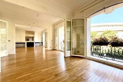 Appartement à louer à PARIS 16EME Pont de Flandre 8 - 7 pièces - 209 m² 