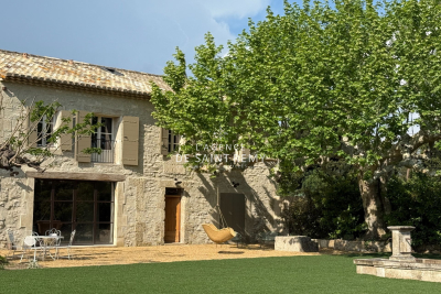 Maison à vendre à ST-RÉMY-DE-PROVENCE Extension Ouest partie ouest - 6 pièces - 266 m² 