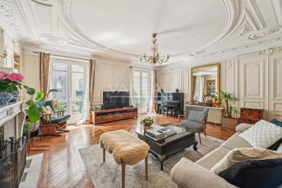 Appartement à vendre à PARIS 16EME Seine et Berges 2 - 5 pièces - 146 m² 