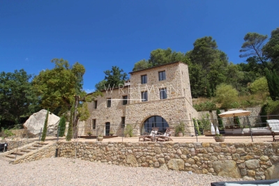 House for sale in TOURRETTES Tourrettes - 6 rooms - 345 m² 