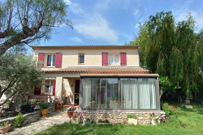 Maison à vendre à VEDENE Zone Rurale Nord - 5 pièces - 191 m² 