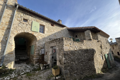 Maison à vendre à MANAS  - 5 pièces - 106 m² 