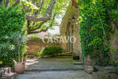 Maison à vendre à LAMBESC  - 12 pièces - 1000 m² 