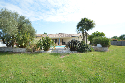 Maison à vendre à SAUMOS  - 5 pièces - 114 m² 