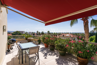 Appartement à vendre à HYÈRES Blocarde-Bosquets - 4 pièces - 100 m² 