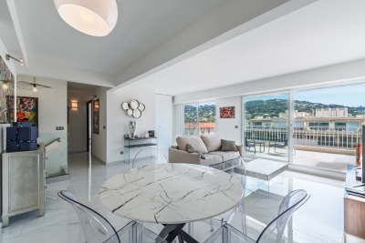 Appartement à vendre à CANNES Le Grand Duc-Minelle - 4 pièces - 80 m² 