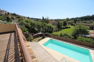 House for sale in BIOT  - 4 rooms - 300 m&sup2; 