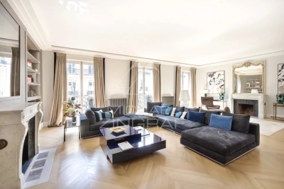 Appartement à vendre à PARIS 8EME Pont de Flandre 8 - 6 pièces - 232 m² 