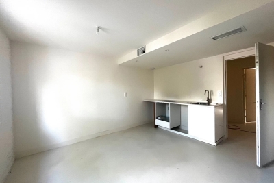 Appartement à louer à ARLES Arbois partie est - 2 pièces - 26 m² 
