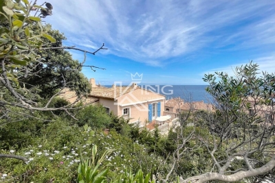 Maison à vendre à ST-RAPHAËL Peyron-Saint Sebastien - 6 pièces - 212 m² 