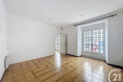 Maison à vendre à ARLES Toulon-Galinat - 3 pièces - 78 m² 