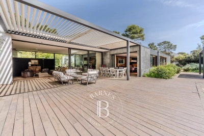 Maison &agrave; vendre &agrave; AIX-EN-PROVENCE  - 5 pi&egrave;ces - 240 m&sup2; 