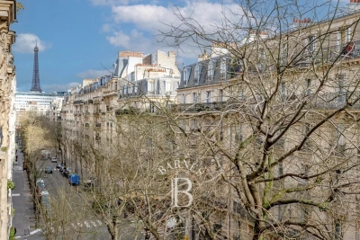 Appartement à vendre à PARIS 16EME Picpus 18 - 5 pièces - 148 m² 