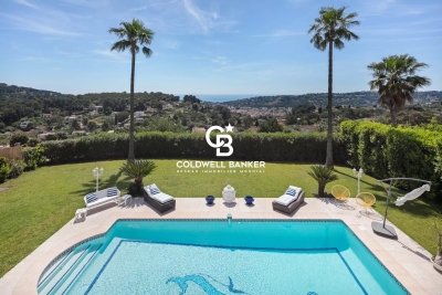 Maison à vendre à VALLAURIS Vallee de Gorbio - 10 pièces - 400 m² 